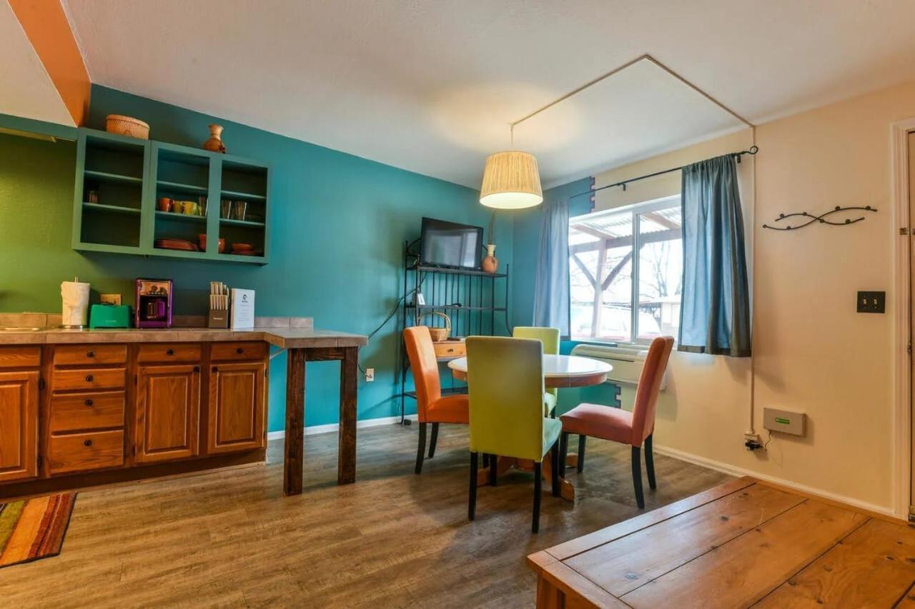 Charming 2 Bedroom Near Downtown - Rose Tree 1 Moab Luaran gambar